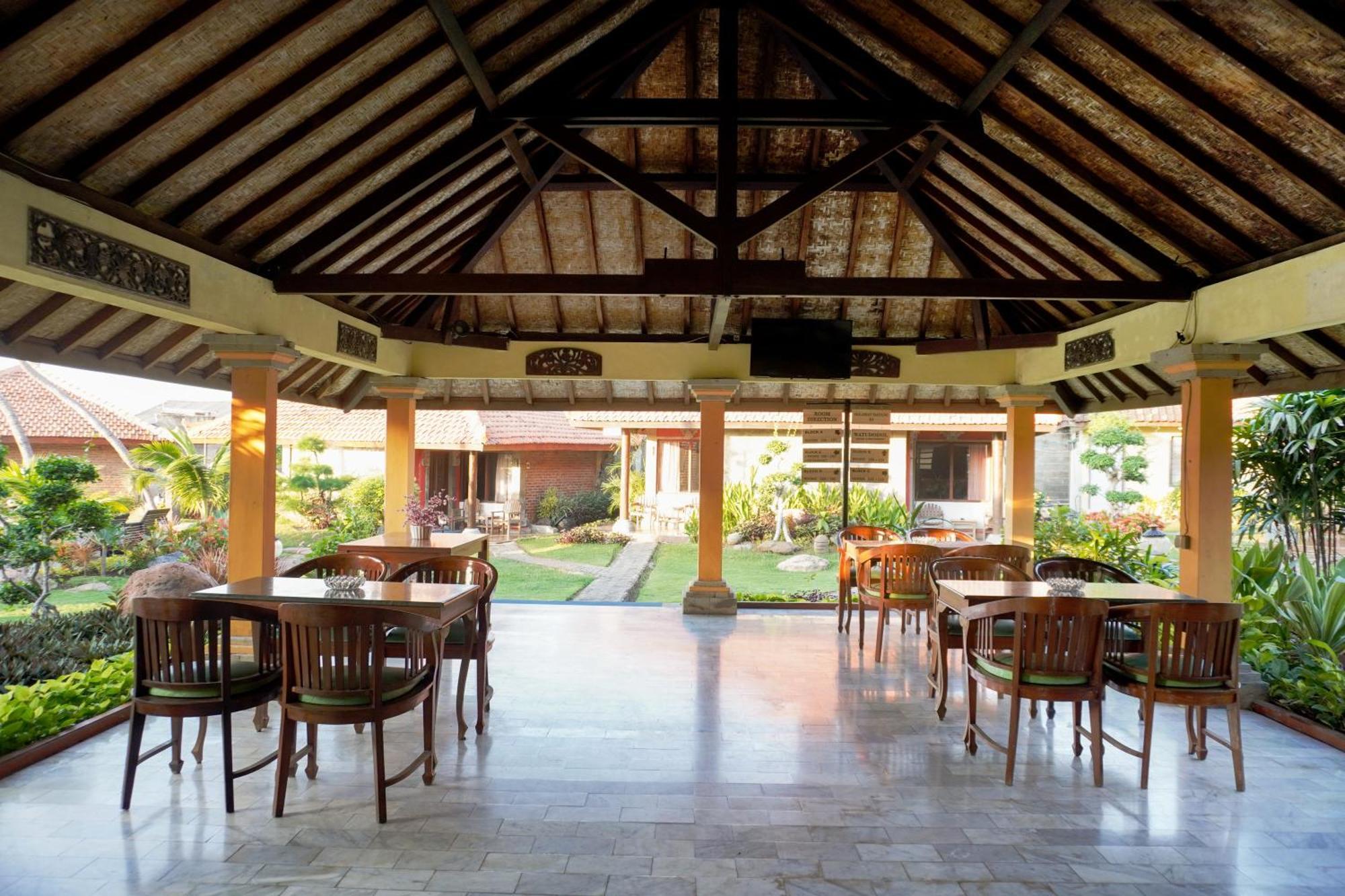 Watu Dodol Hotel & Restaurant Бануванги Екстериор снимка